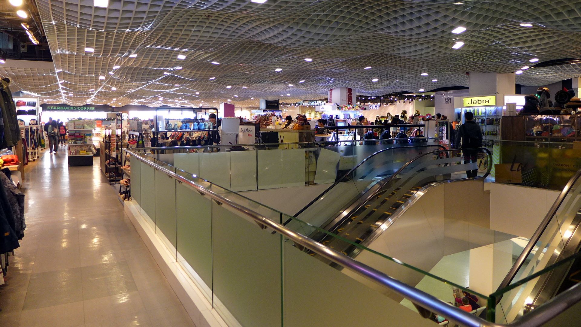 File:Ocean Terminal LCX Xplus 201412.jpg