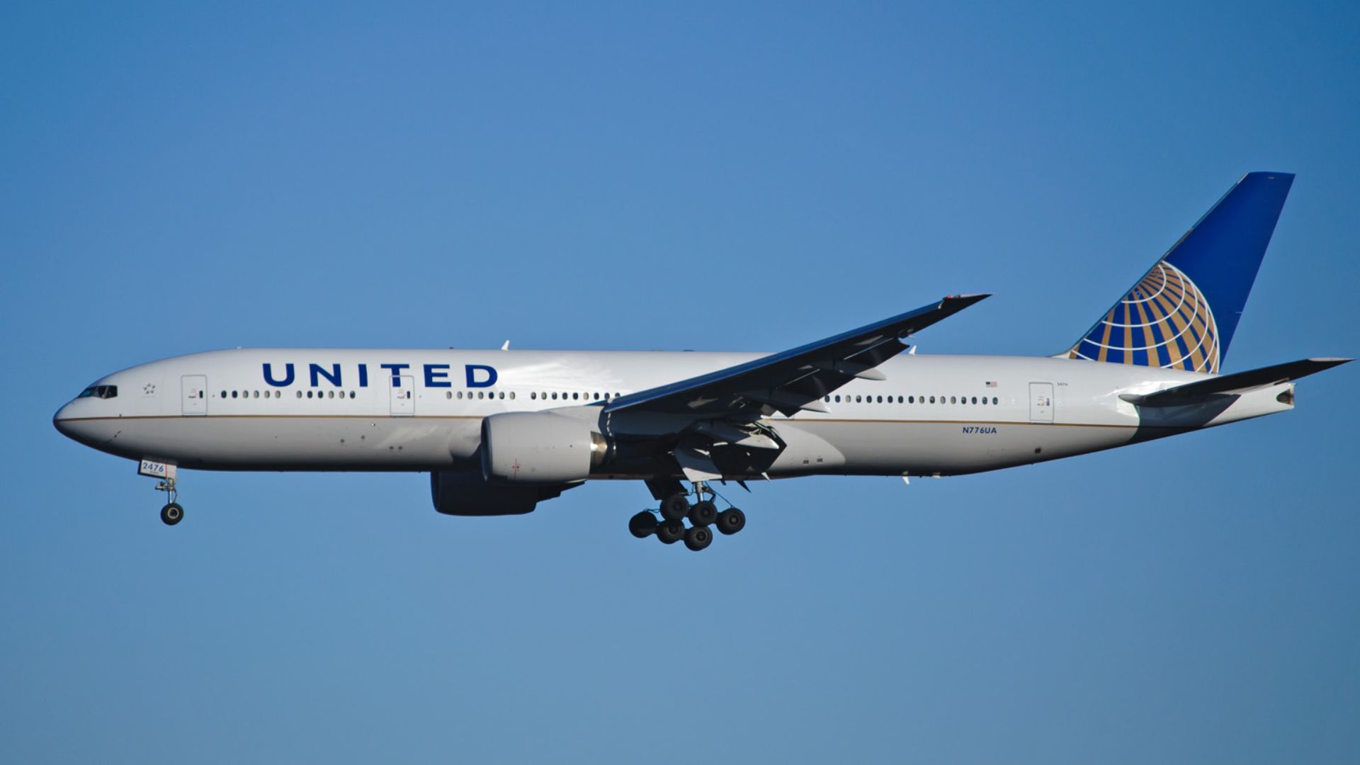 File:United Airlines - N776UA (8412749406).jpg
