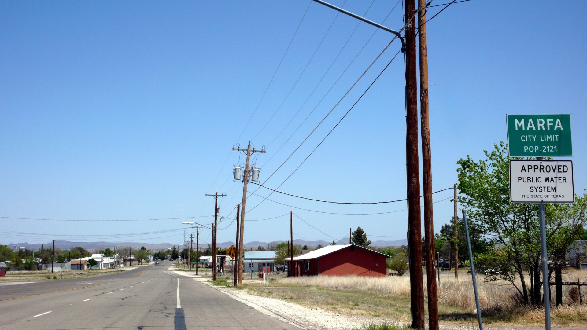 File:Marfa TX - street scenery.jpg