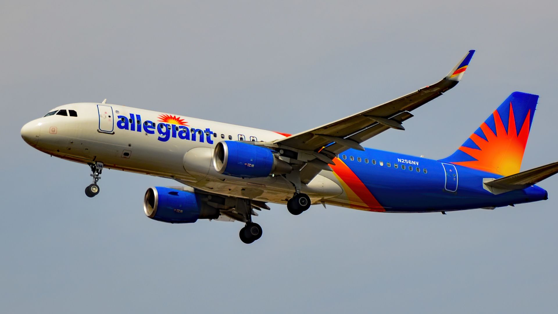 File:N256NV Allegiant Air Airbus A320-214.jpg