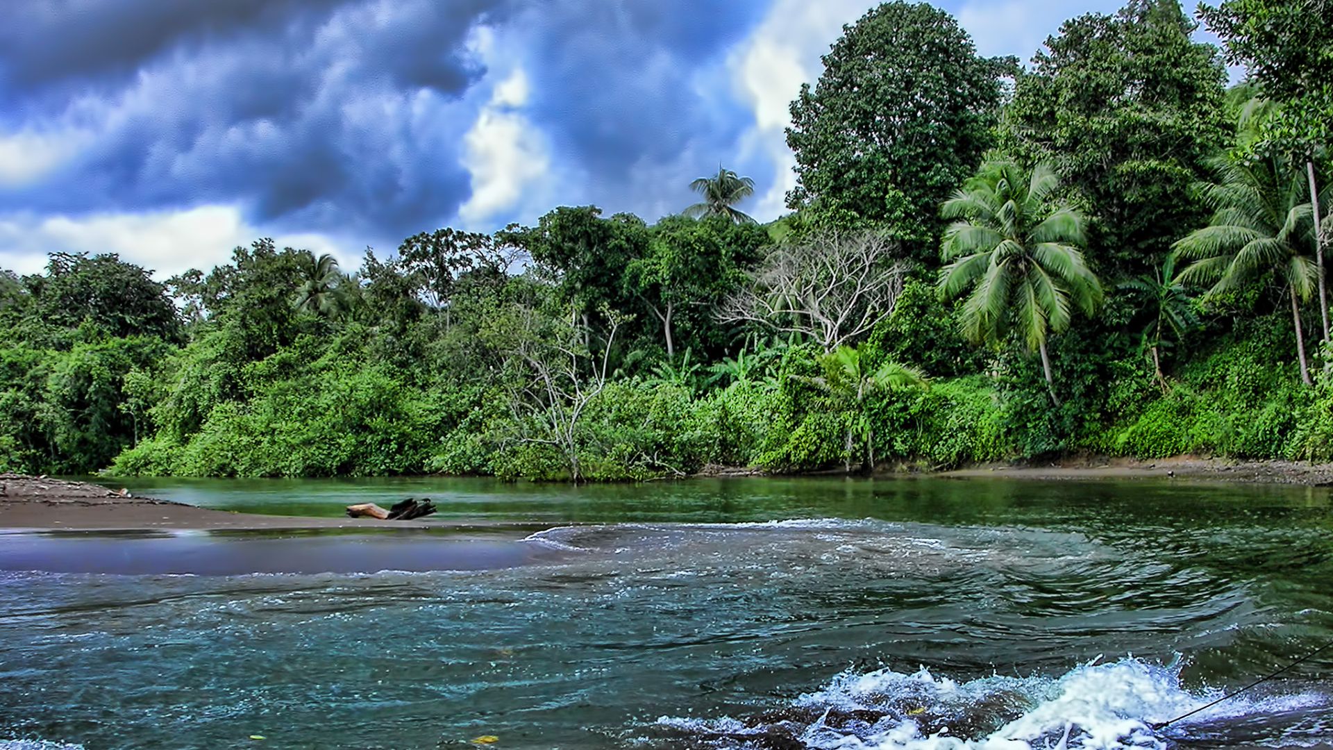 File:Río Aguajitas, Costa Rica.jpg