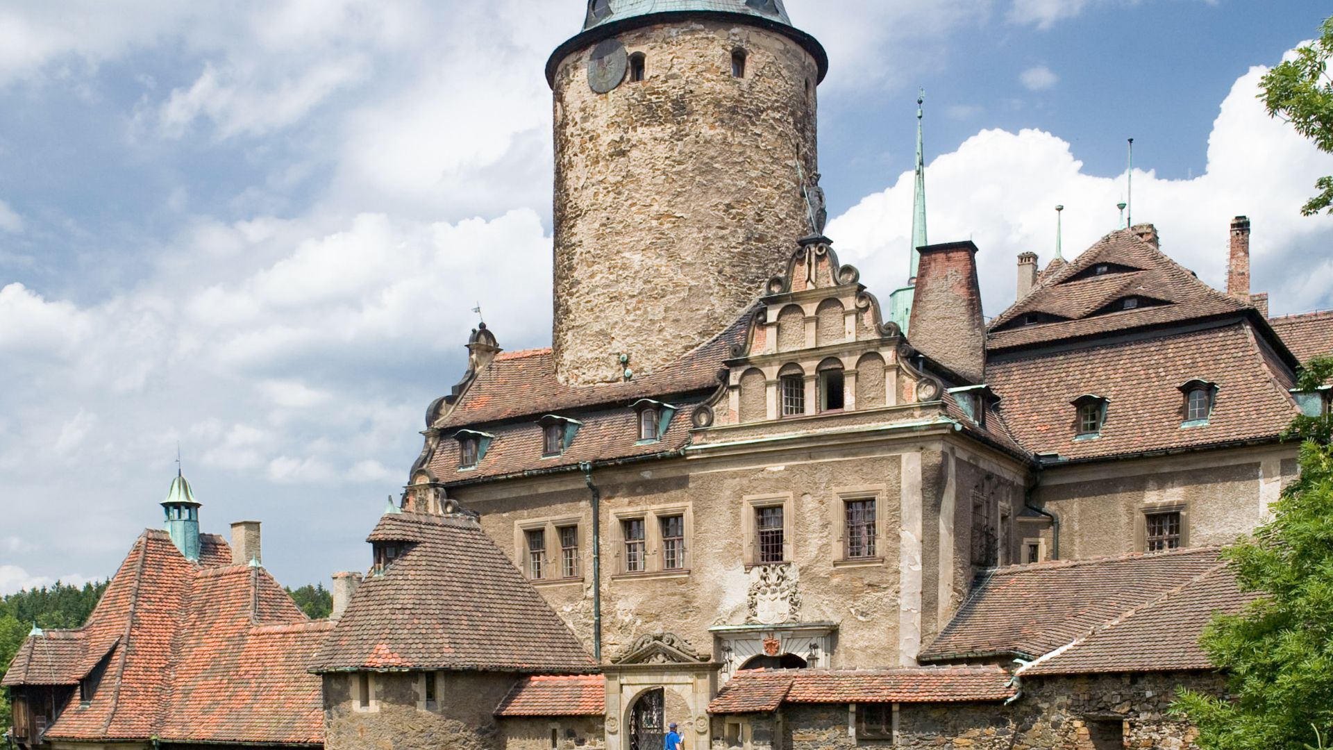 File:Zamek Czocha front 1.jpg