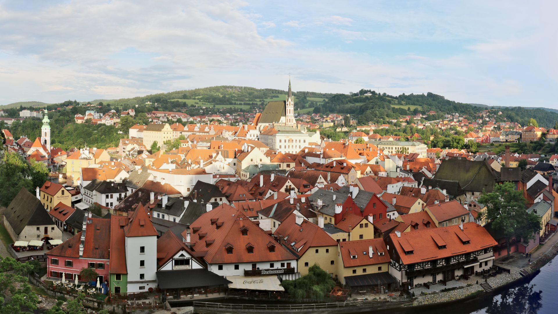 File:Cesky Krumlov Oldtown.jpeg