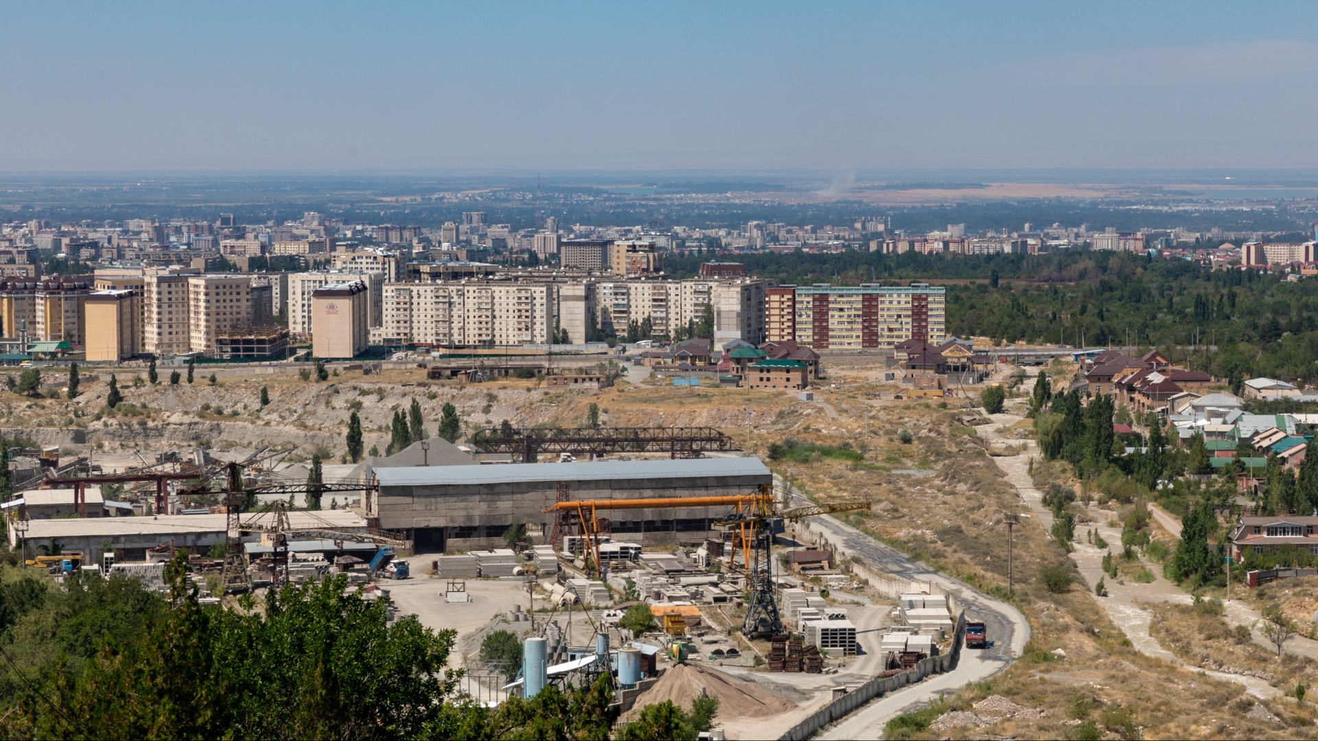 File:Bishkek, Kyrgyzstan (30791780198).jpg