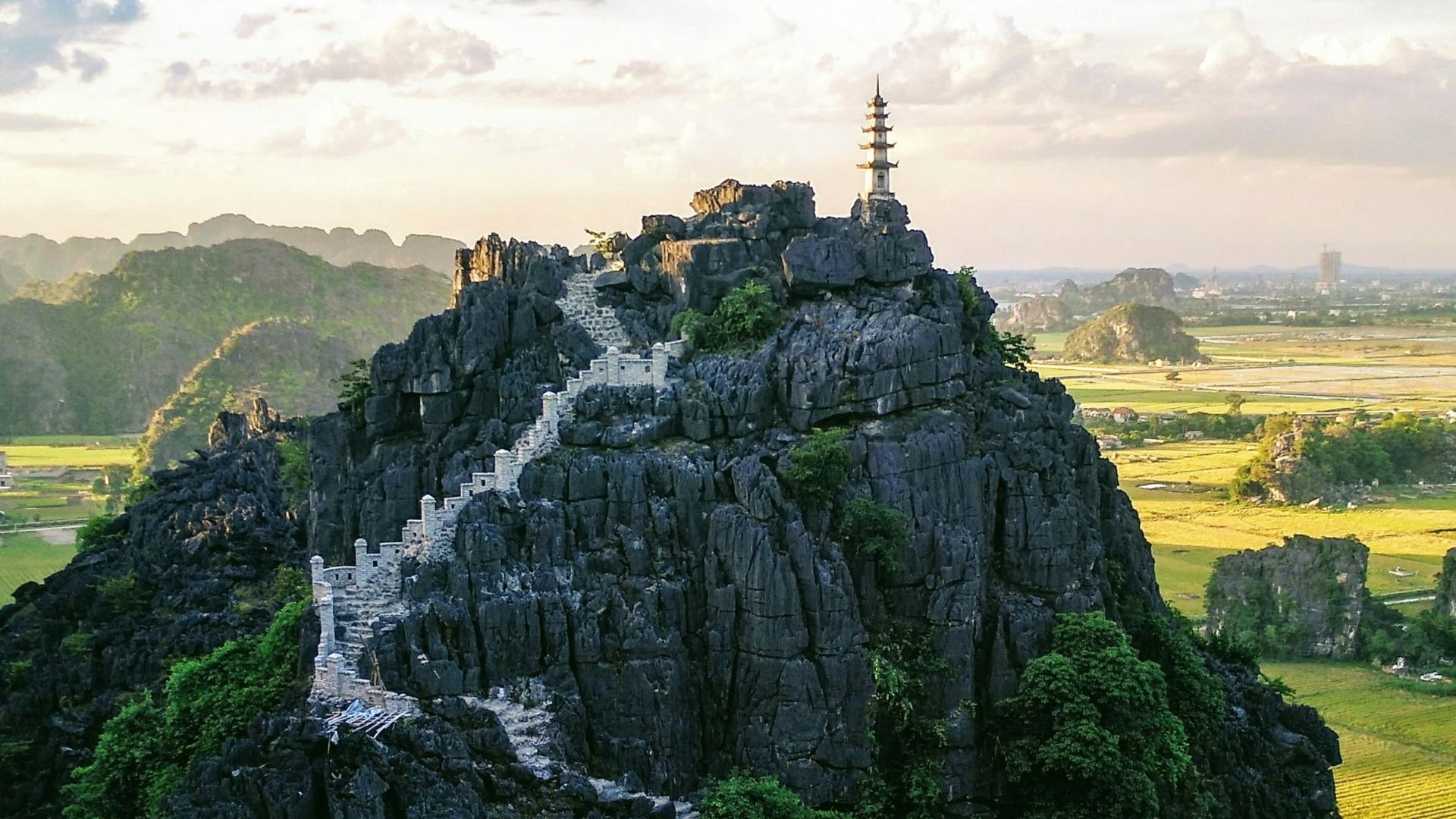 bird's eye view photography of mountain