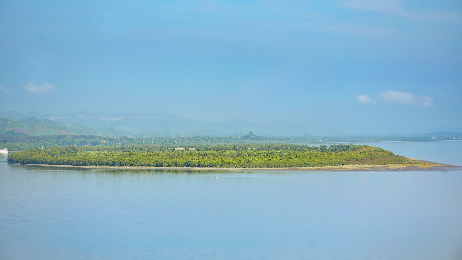 File:Jaliardip, Cox's Bazar 02.jpg