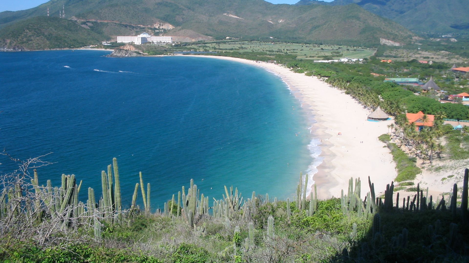 File:Playa Puerto Cruz.JPG
