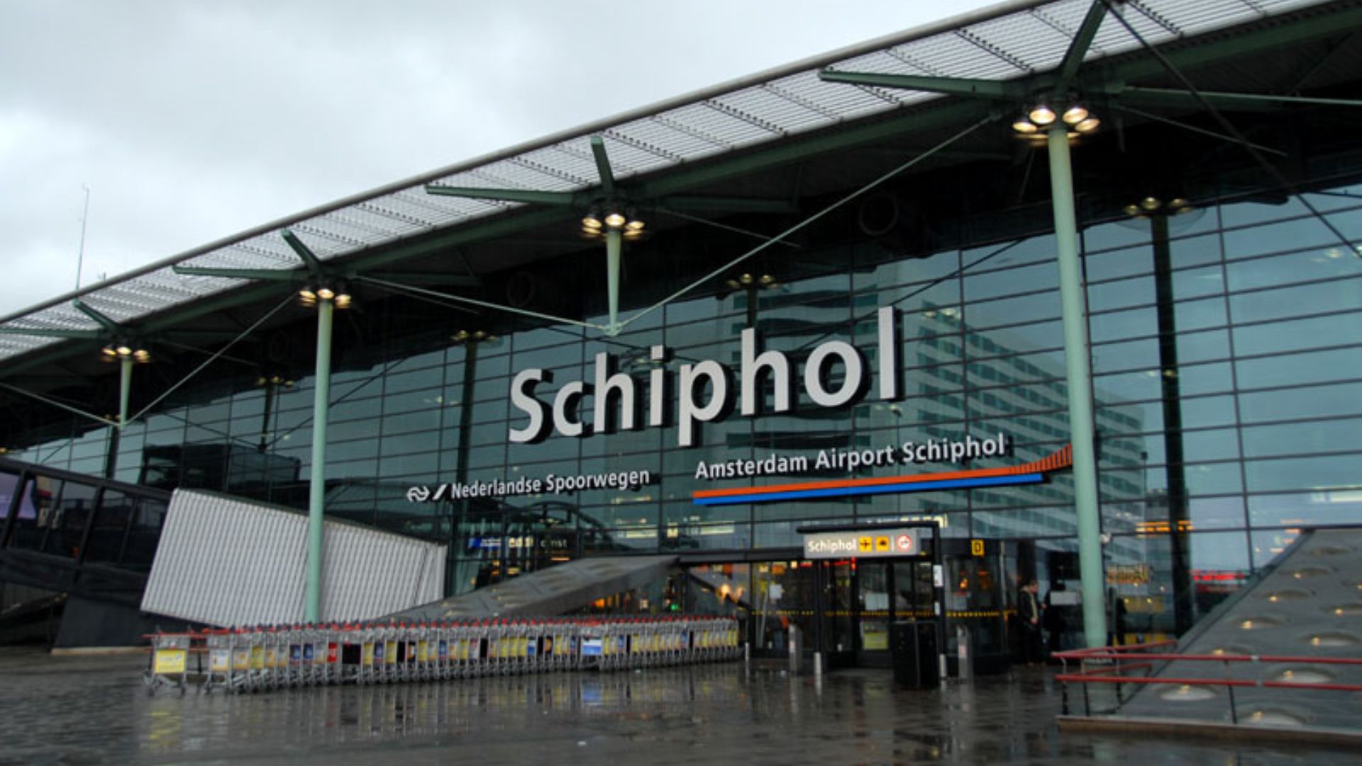 File:Amsterdam Airport Schiphol Front.jpg