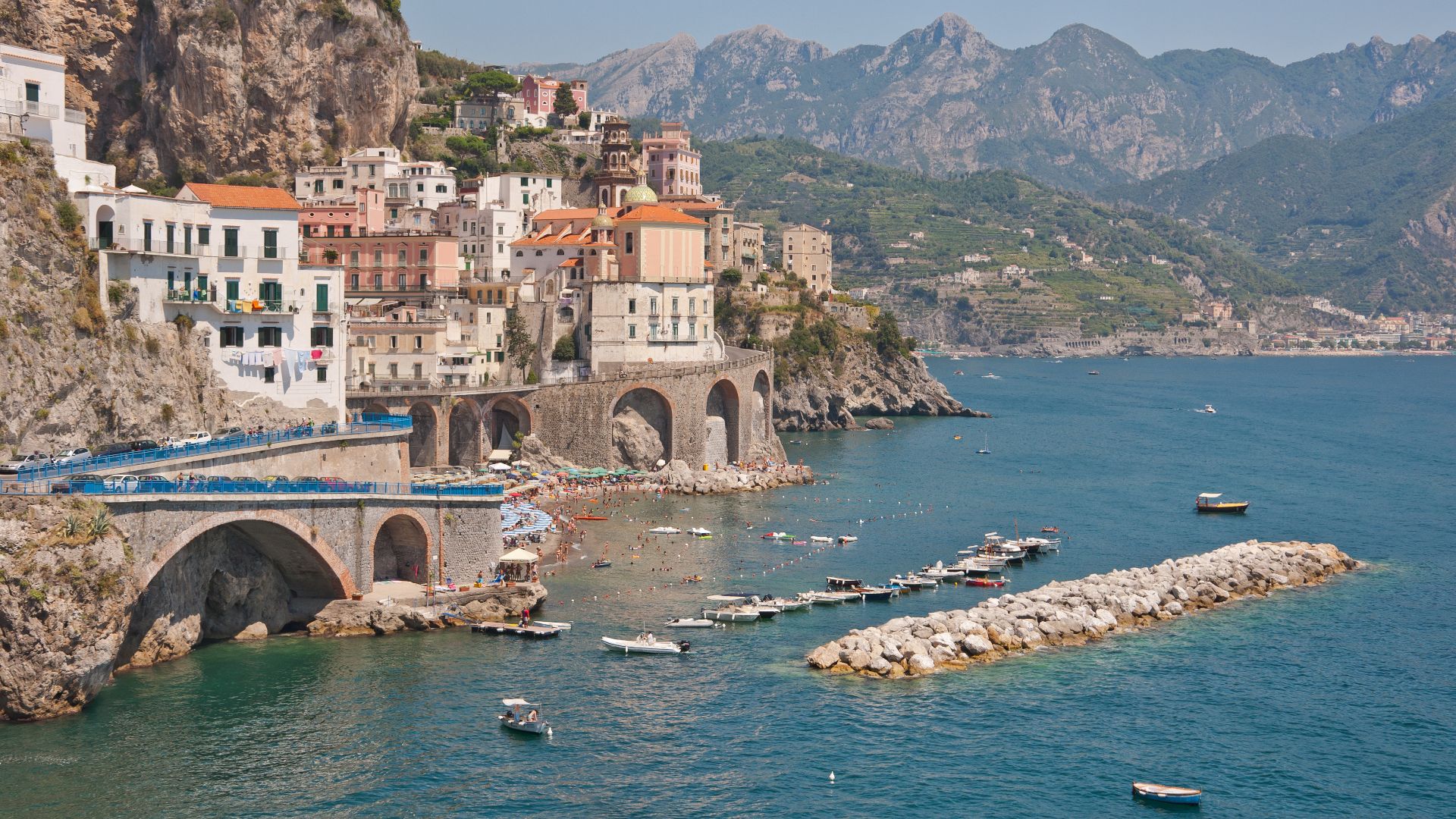 File:Atrani (Costiera Amalfitana, 23-8-2011).jpg