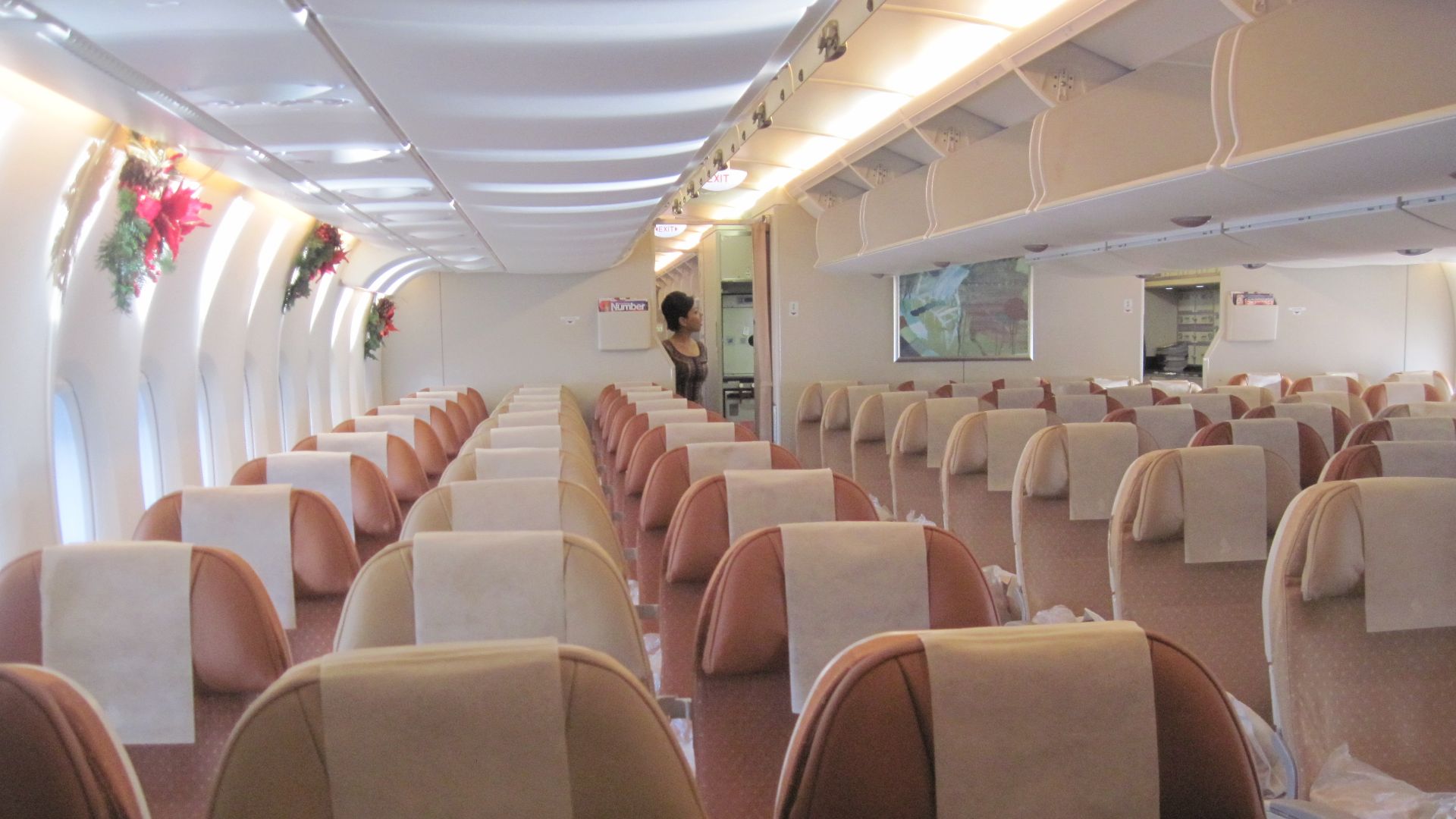File:Singapore Airlines A380 interior economy.jpg