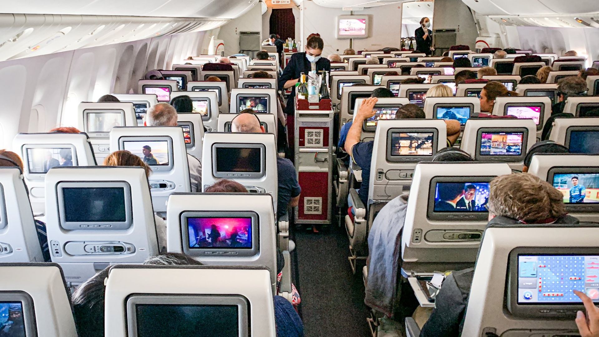 File:03-JUL-2022 - QR832 DOH-BKK (B777-300ER - A7-BAI) (02).jpg