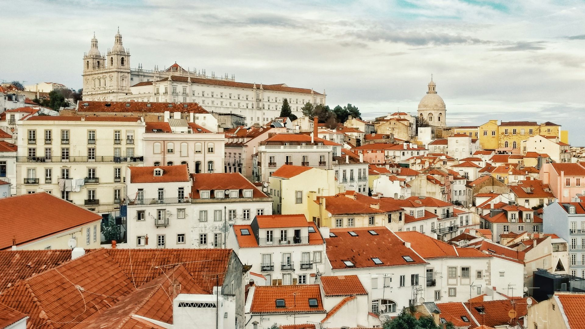 city landscape photography during daytime