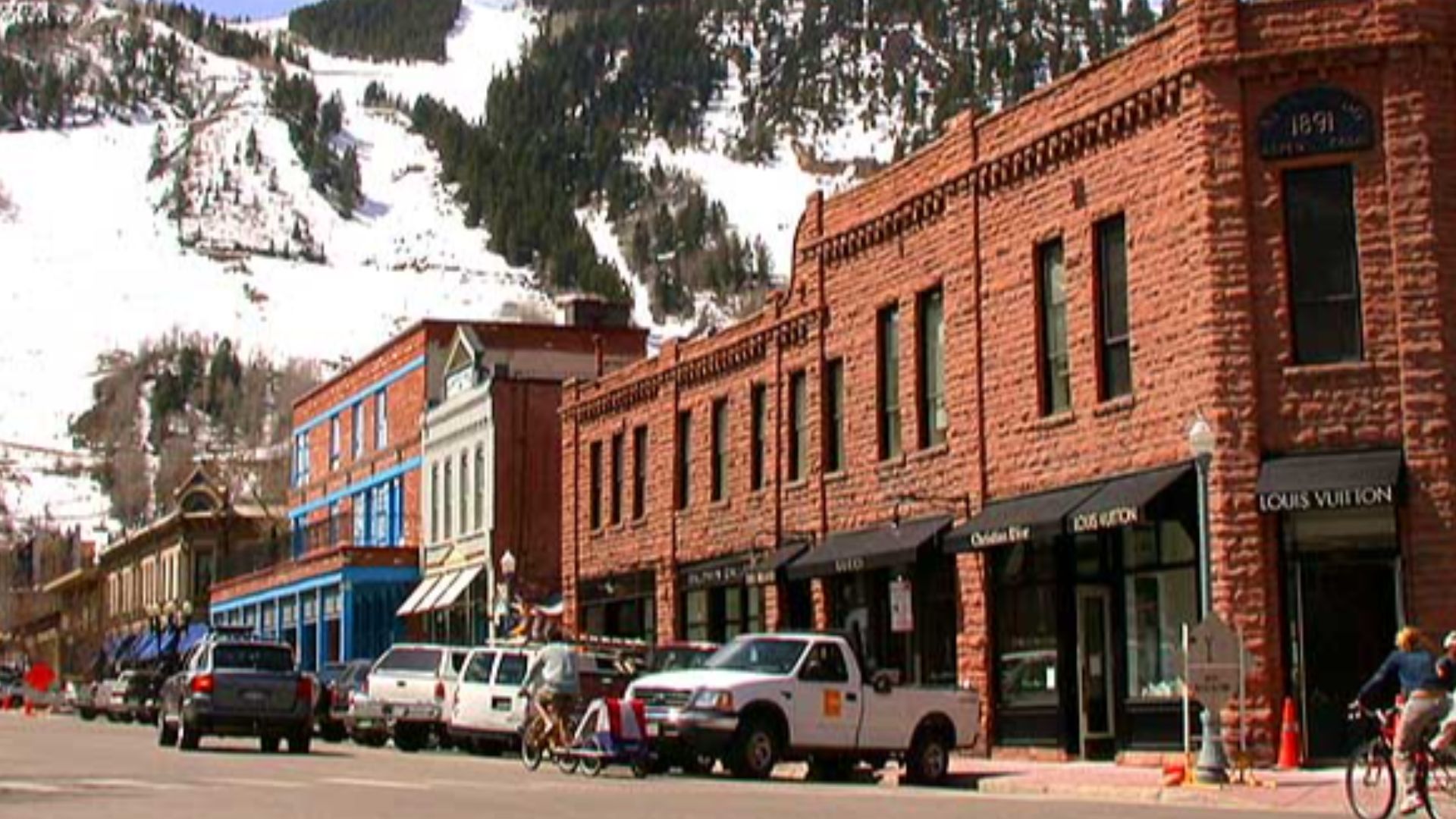 File:Downtown of Aspen, Colorado.jpg