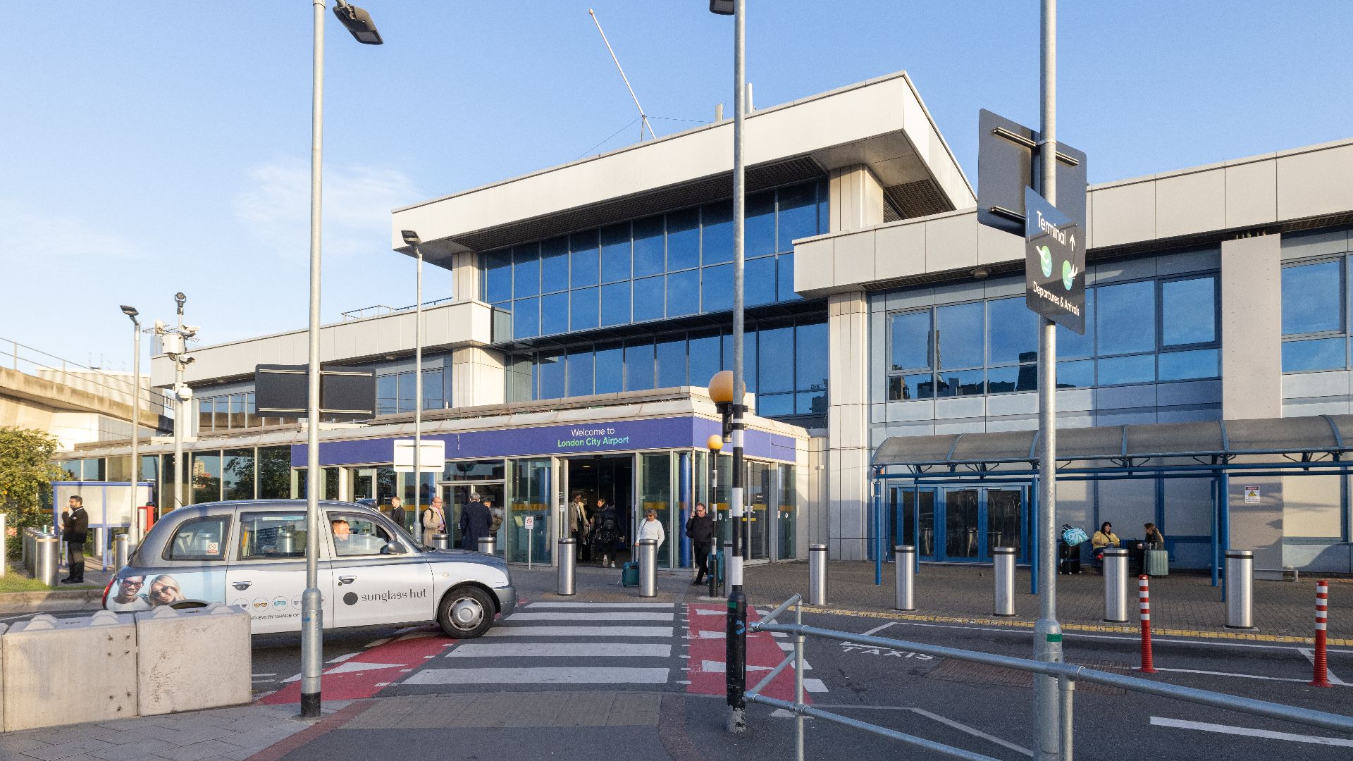 File:London City Airport Terminal outside.jpg
