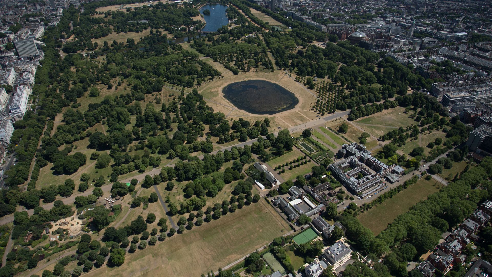 File:Hyde Park London from the air.jpg