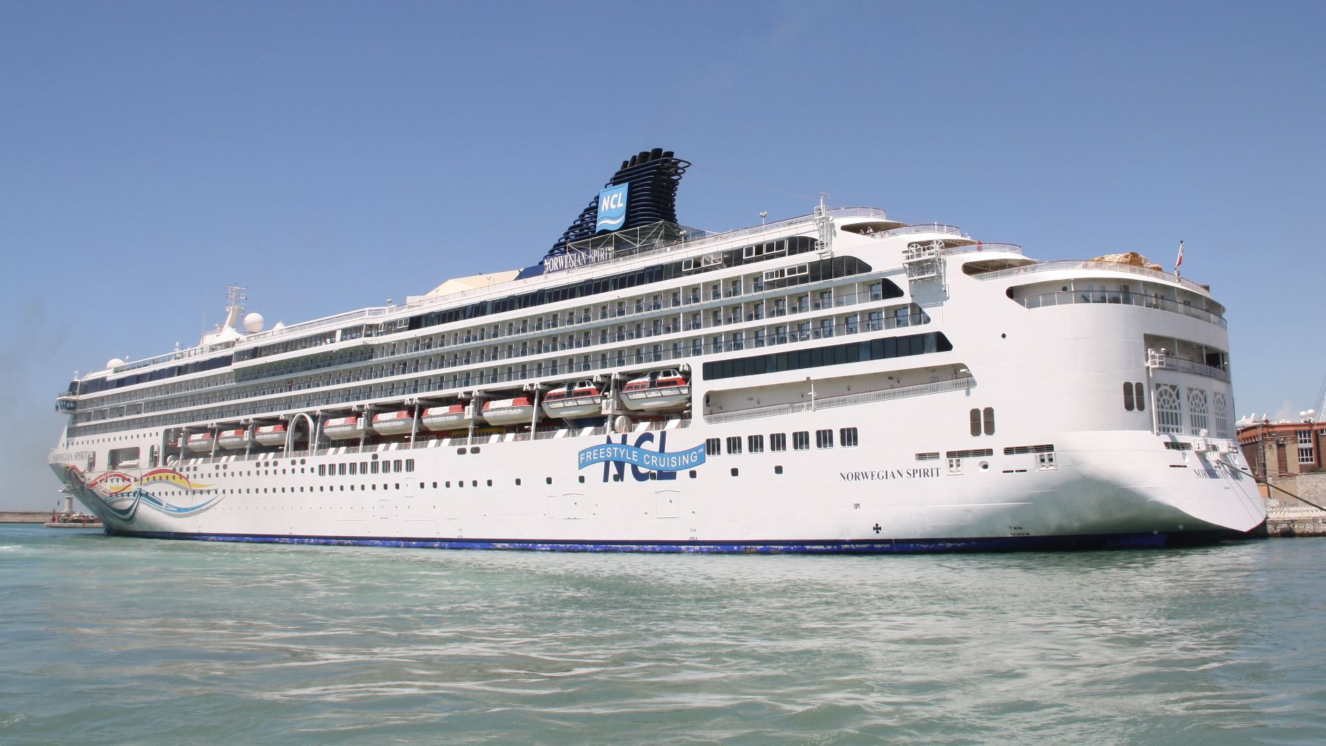 File:Norwegian Cruise Line Norwegian Spirit 03.JPG
