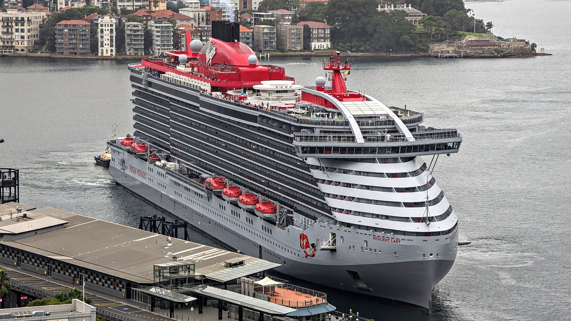 File:Resilient Lady docking at Sydney.jpg