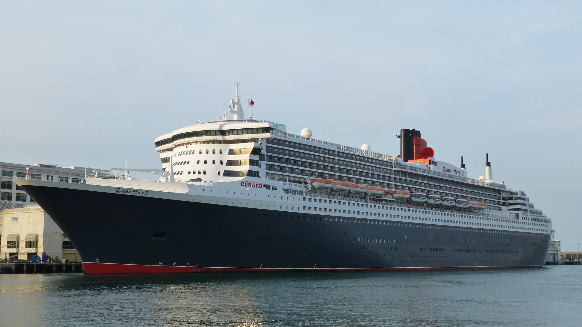 File:Queen Mary 2 Boston July 2015 01.jpg