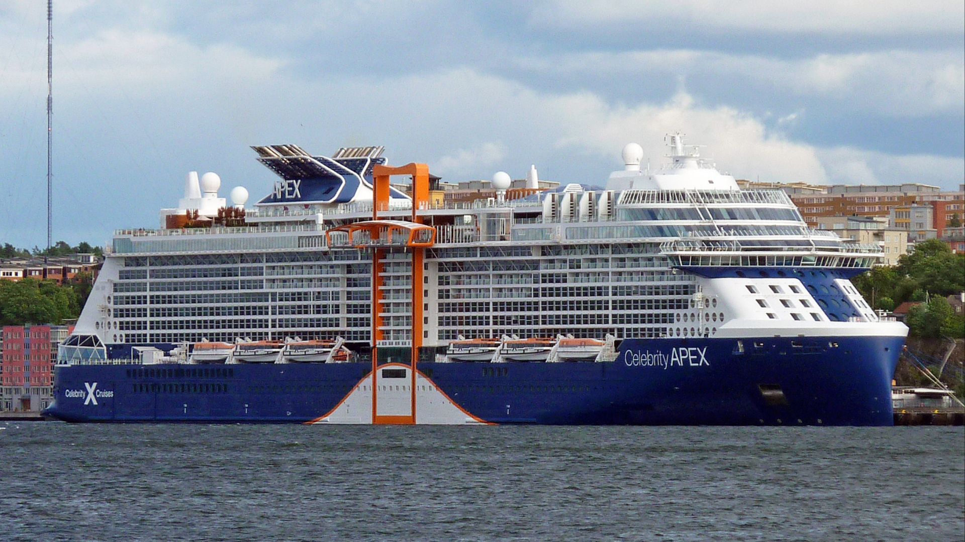 File:Celebrity APEX IMO 9838383 P Stockholm 15-07-2022.jpg