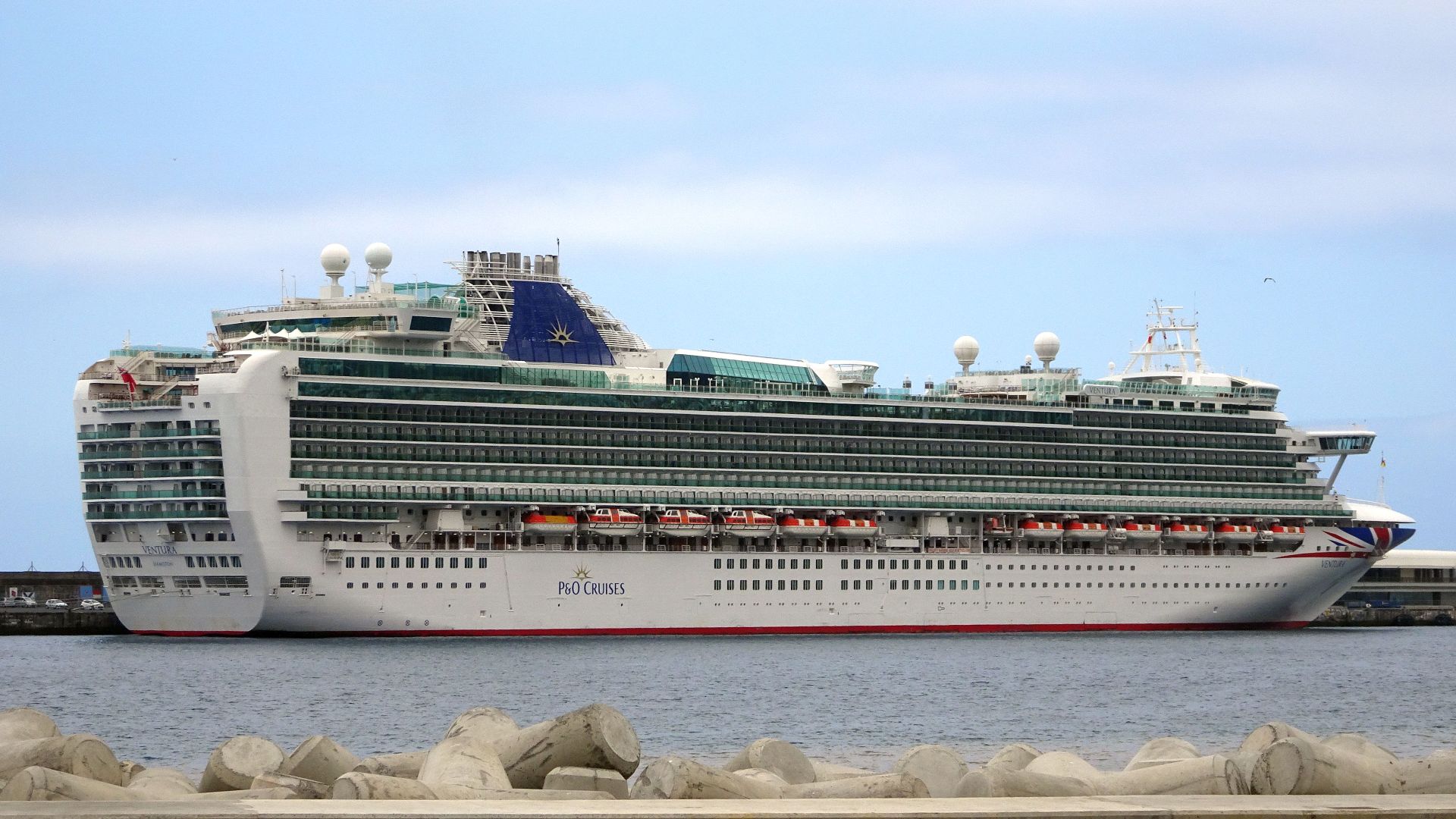 File:Ventura at Funchal 2 2016.JPG