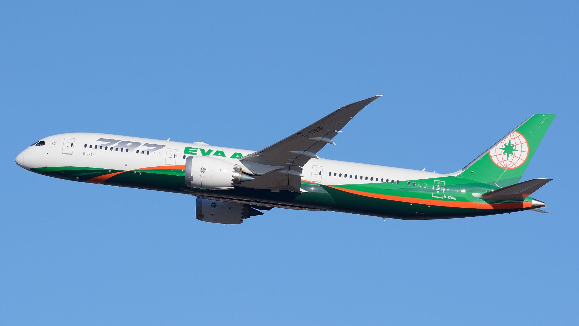 File:EVA Air, Boeing 787-9, B-17881 NRT (32364156397).jpg