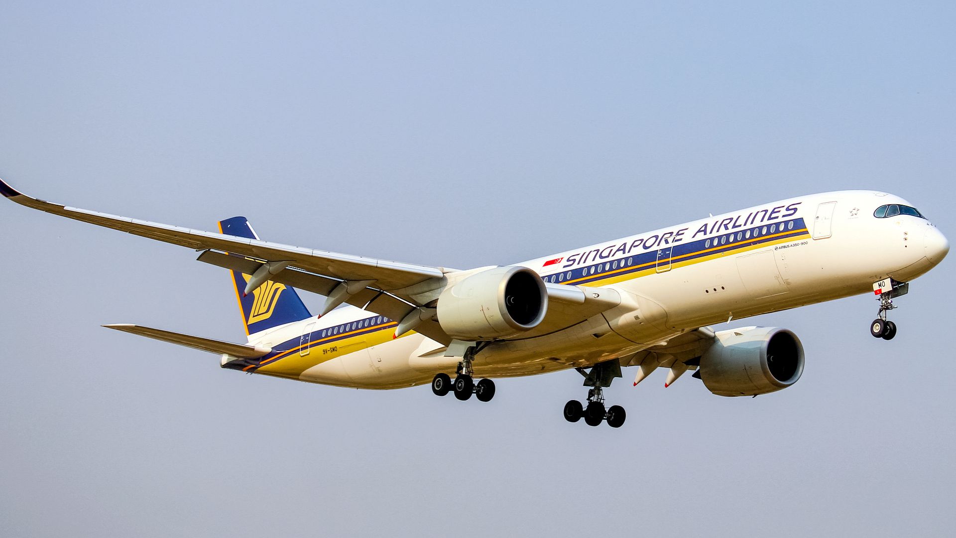 File:Singapore Airlines 9V-SMO Airbus A350-900.jpg