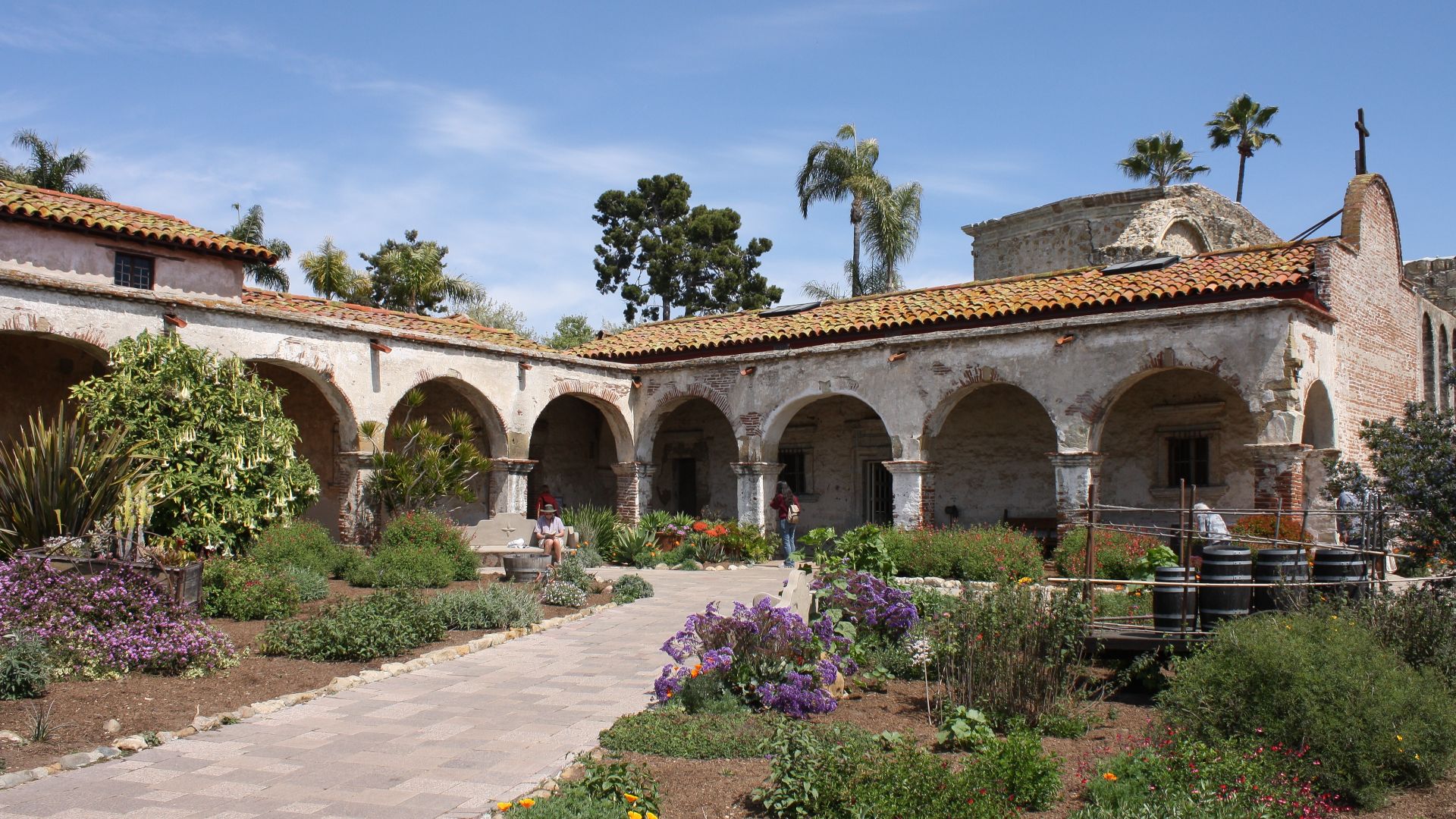 File:Mission San Juan Capistrano 02.jpg