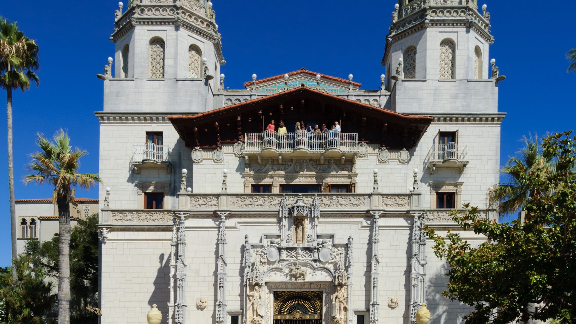 File:Hearst Castle Casa Grande September 2012 panorama 1.jpg