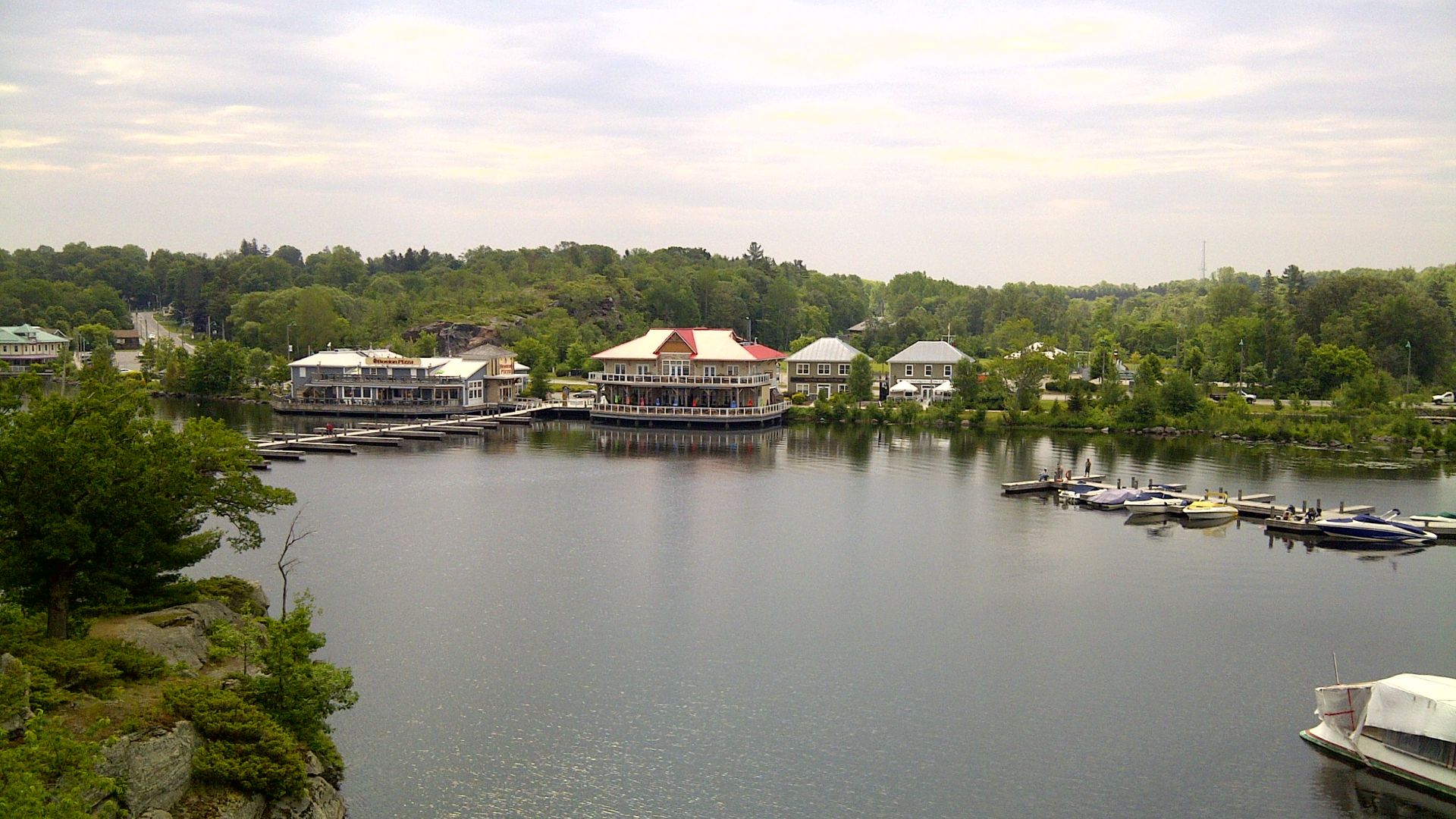 File:Muskoka Bay at Gravenhurst.jpg