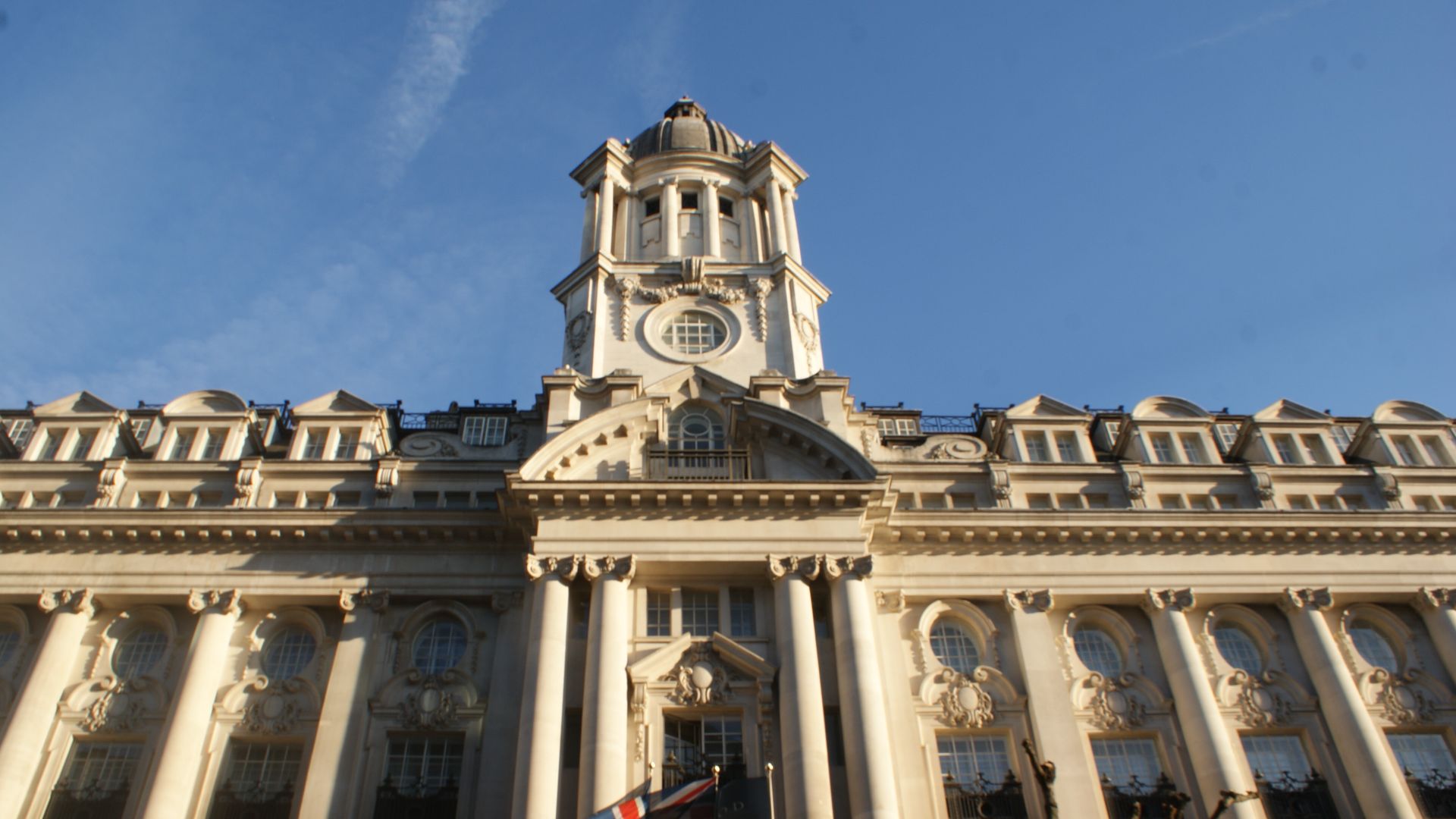 File:View of the Rosewood Hotel from High Holborn - geograph.org.uk - 5344653.jpg