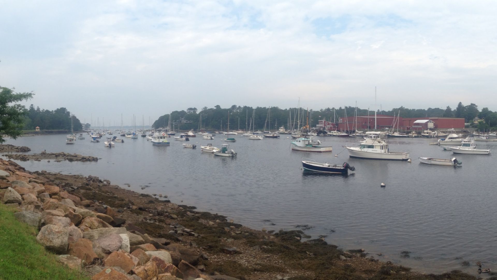 File:Manchester By The Sea Harbor - Manchester, Massachusetts.jpeg