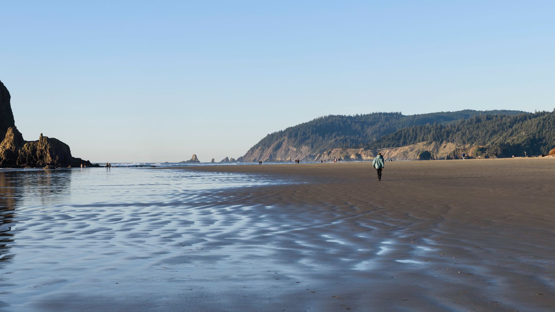 File:Cannon Beach October 2019 panorama 2.jpg