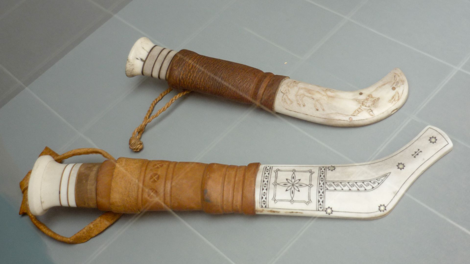 File:Sami knives - Arctic Museum.jpg