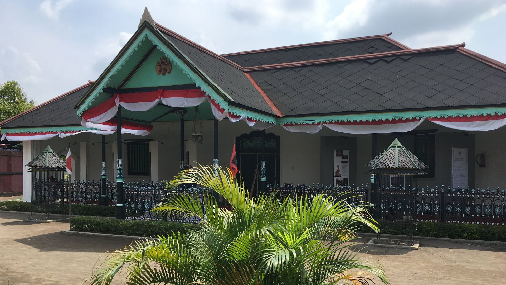 File:Kraton of Yogyakarta 03.jpg