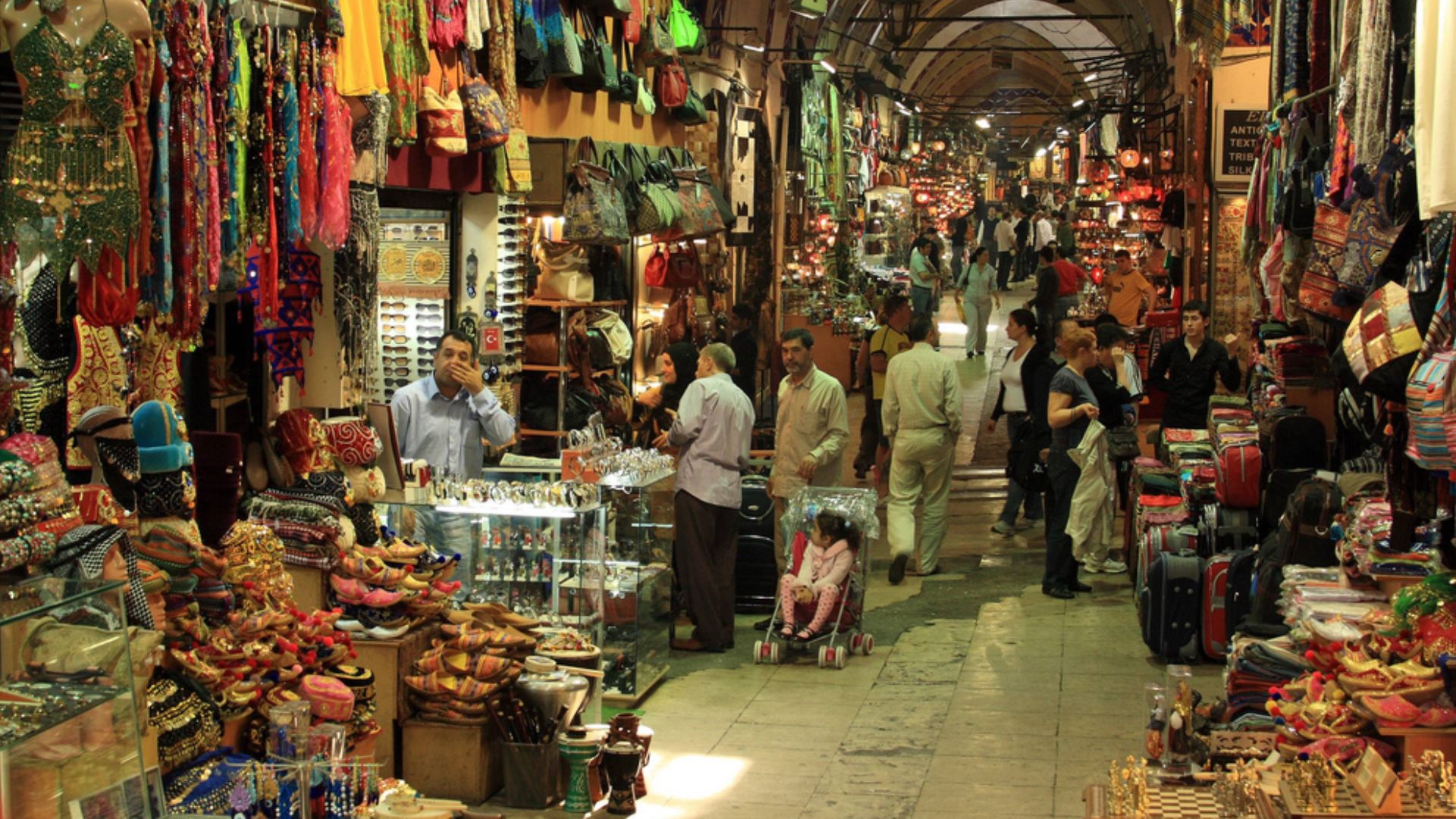 File:Grand-Bazaar Shop.jpg
