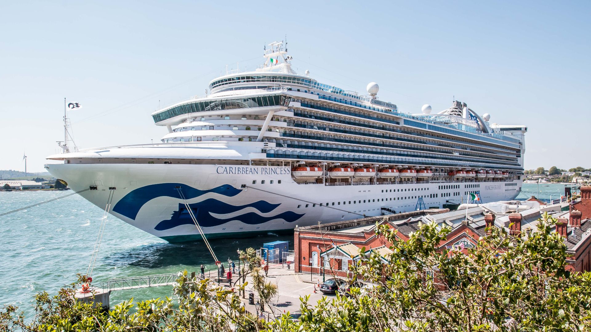 File:Princess Cruises Caribbean Princess in Cohb Ireland-11.jpg