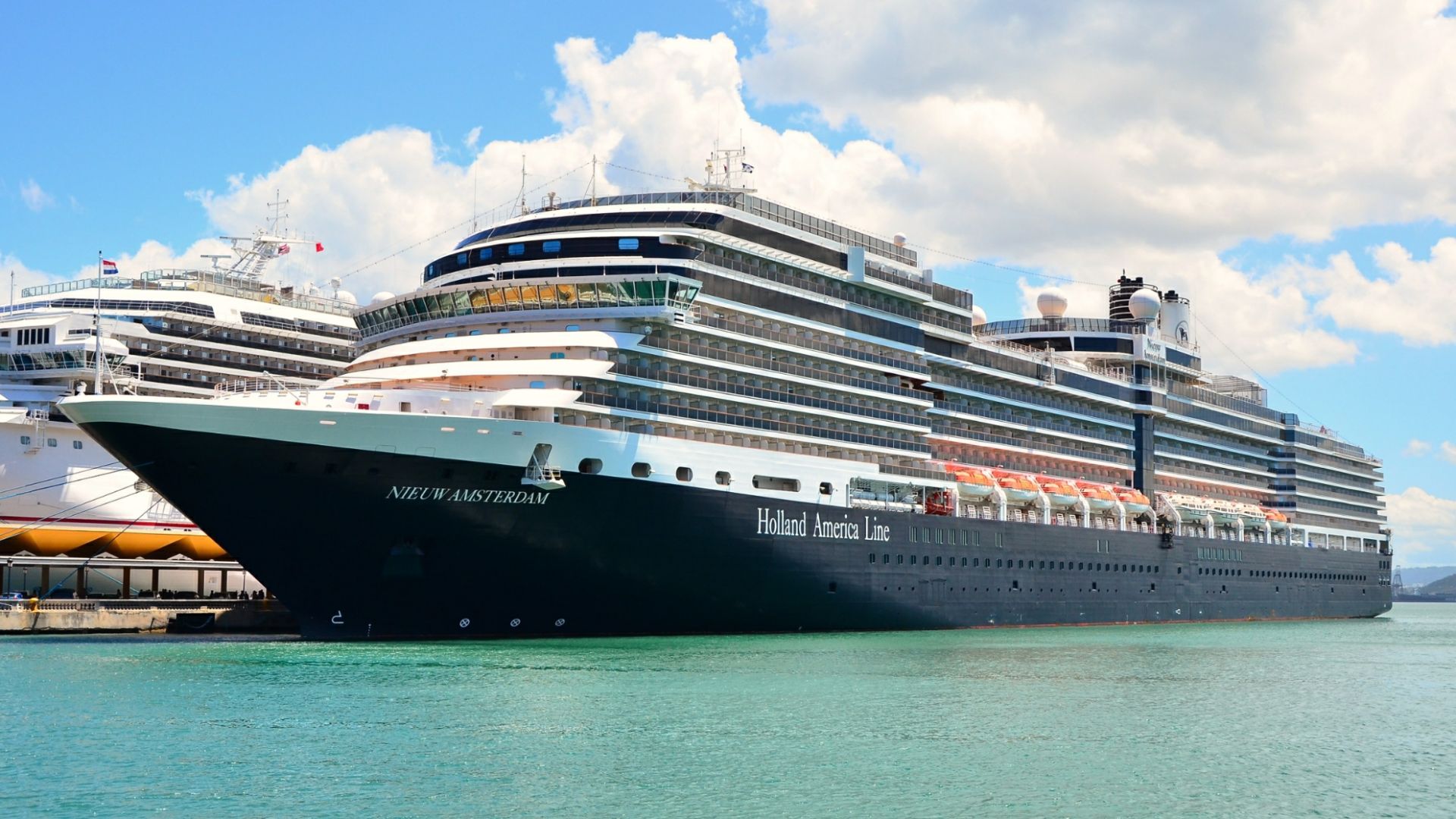 File:Nieuw Amsterdam - Holland America Line (8581836284).jpg