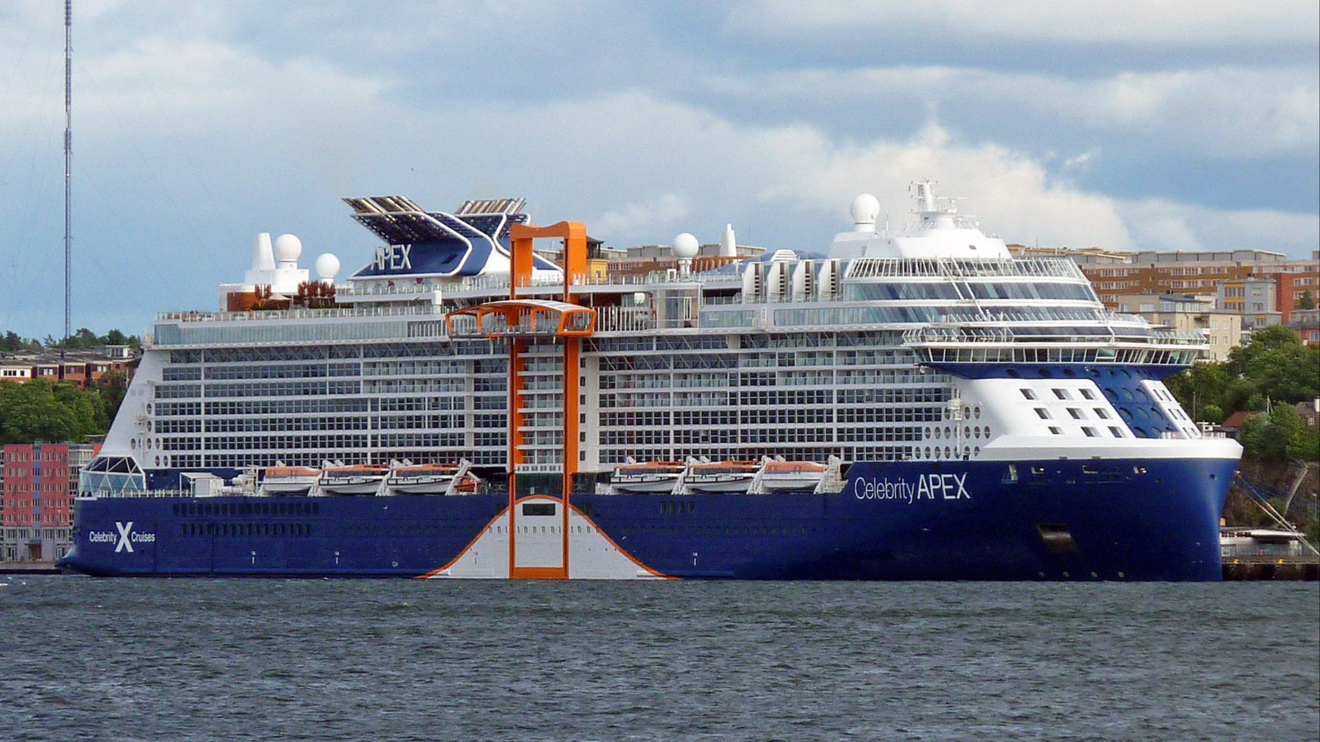 File:Celebrity APEX IMO 9838383 P Stockholm 15-07-2022.jpg