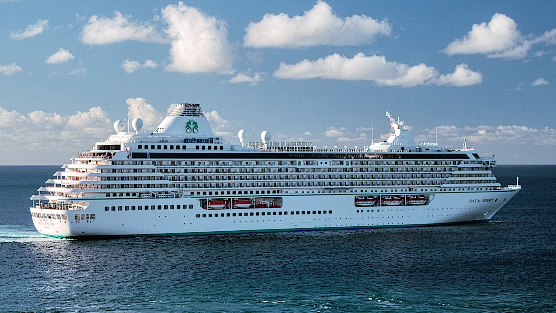 File:Crystal Serenity Under Way.jpg