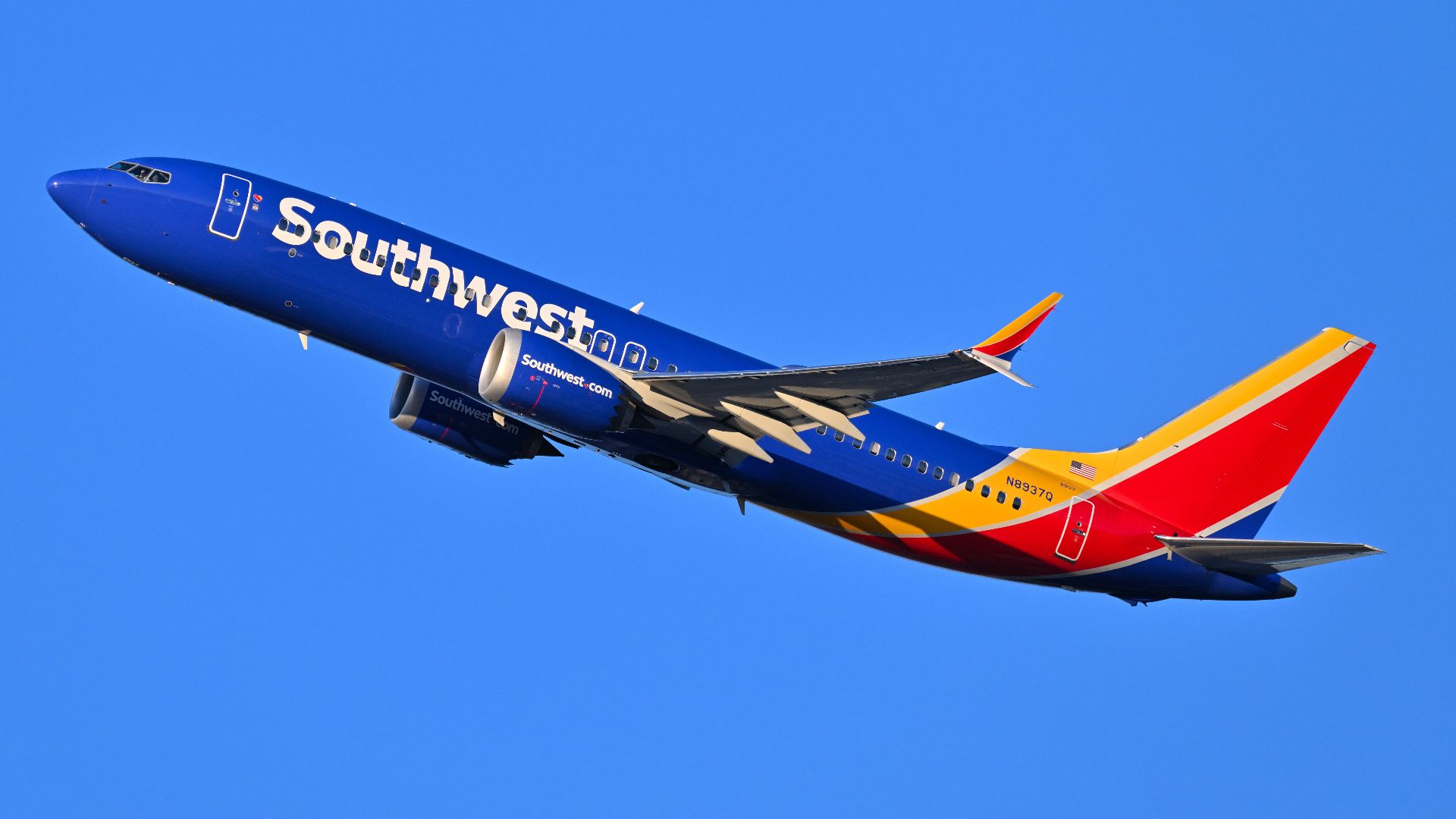 File:Southwest Boeing 737-8 MAX N8937Q departing Boston April 2025.jpg