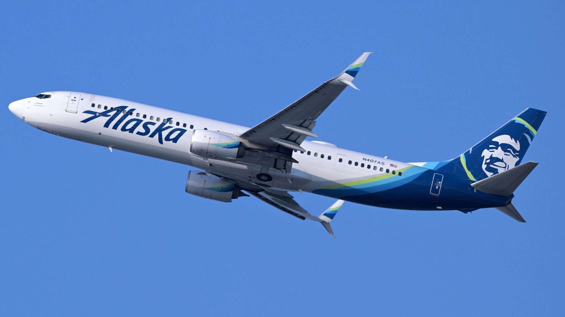File:Alaska Boeing 737-900ER N407AS departing Boston June 2025.jpg