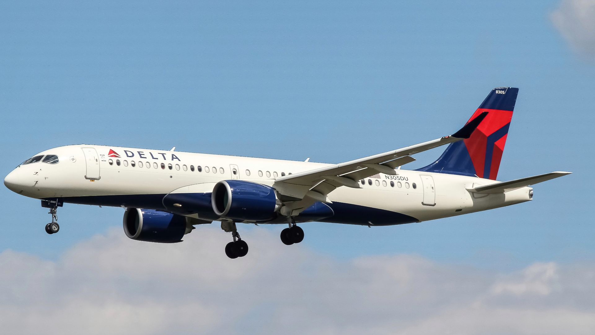 File:Airbus A220-300 (N305DU) - Delta Air Lines -Reagan National Airport.jpg