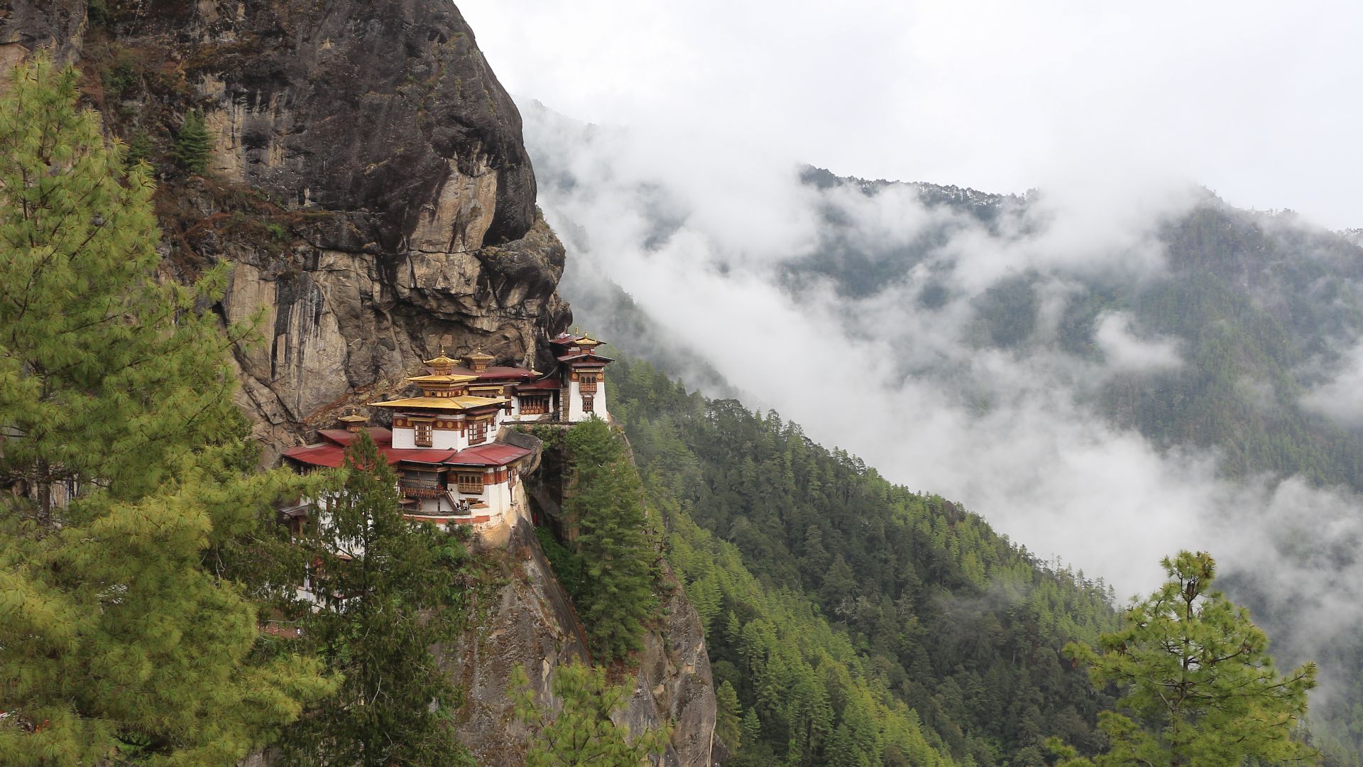 File:Taktsang Monastery, Bhutan 01.jpg