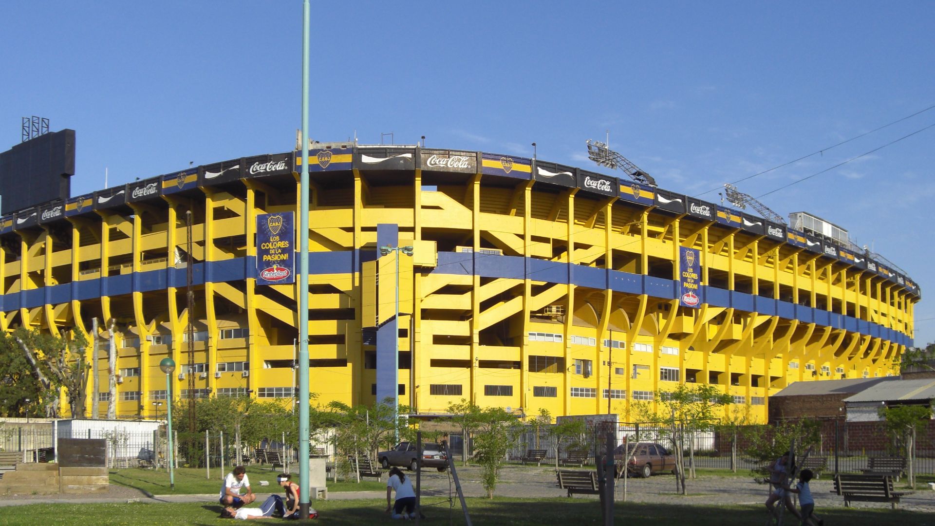 File:La Bombonera - Buenos Aires - Argentina.jpg