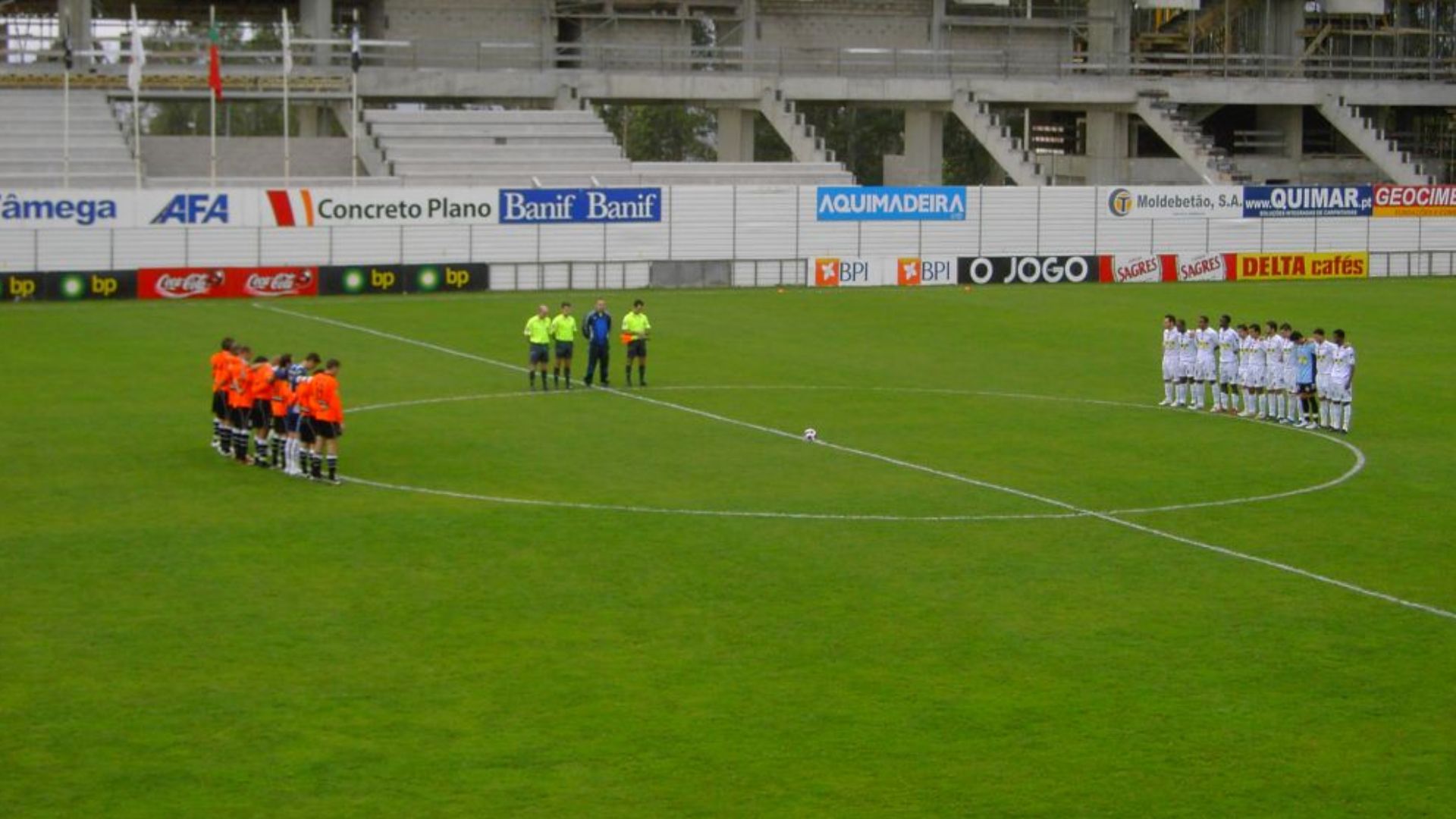 File:Estádio Eng. Rui Alves 1.jpg