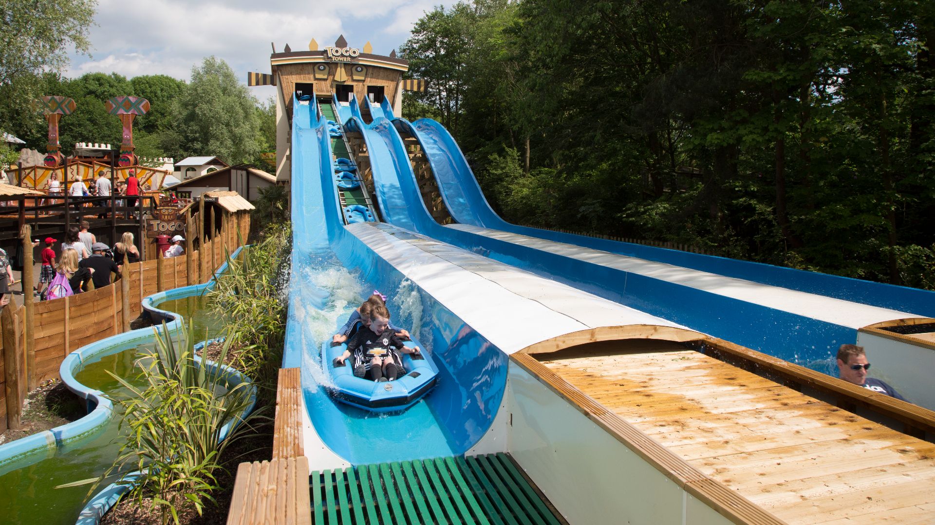 File:Togo Tower .jpg