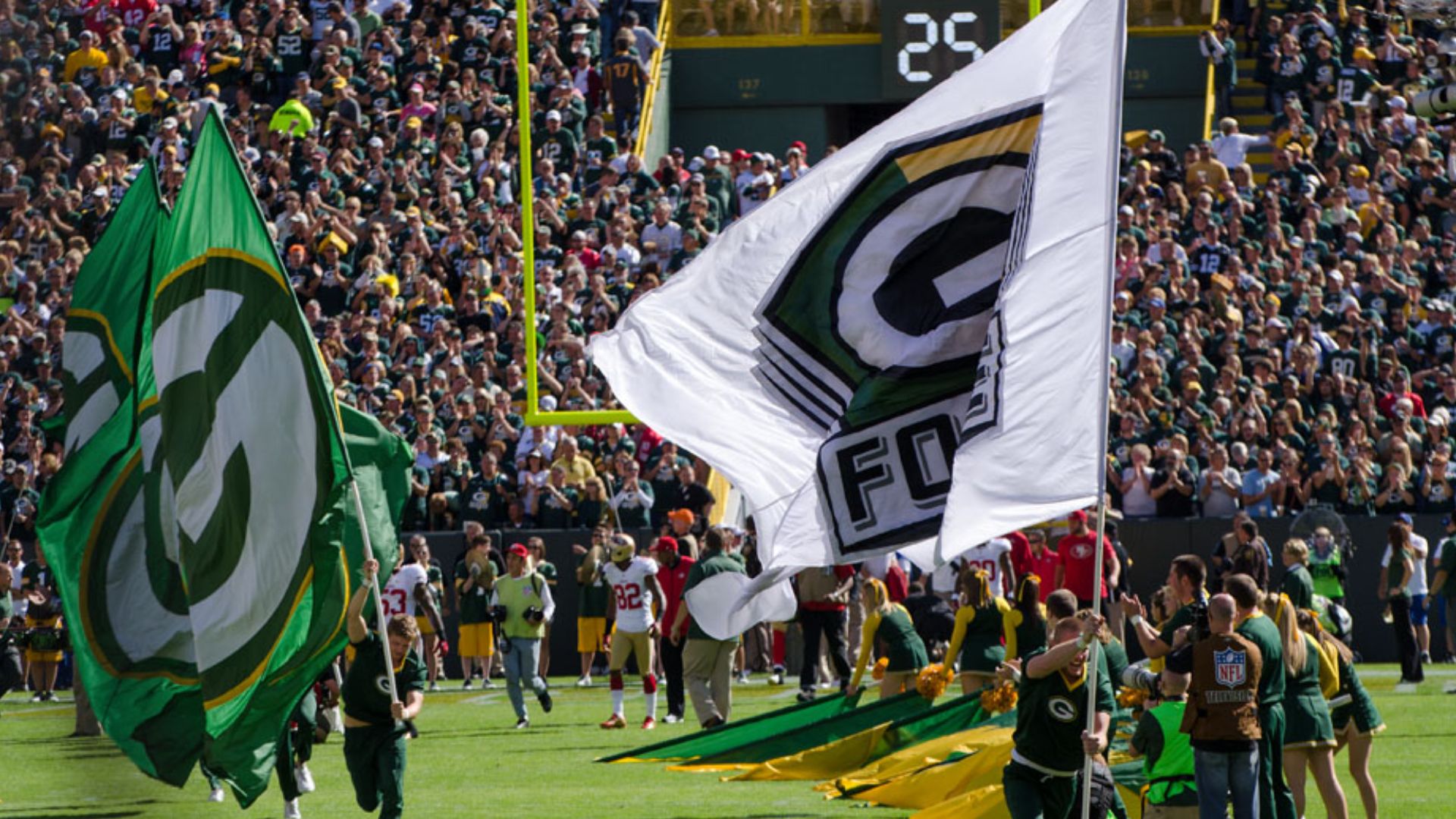 File:Lambeau Field - San Francisco vs Green Bay 2012.jpg