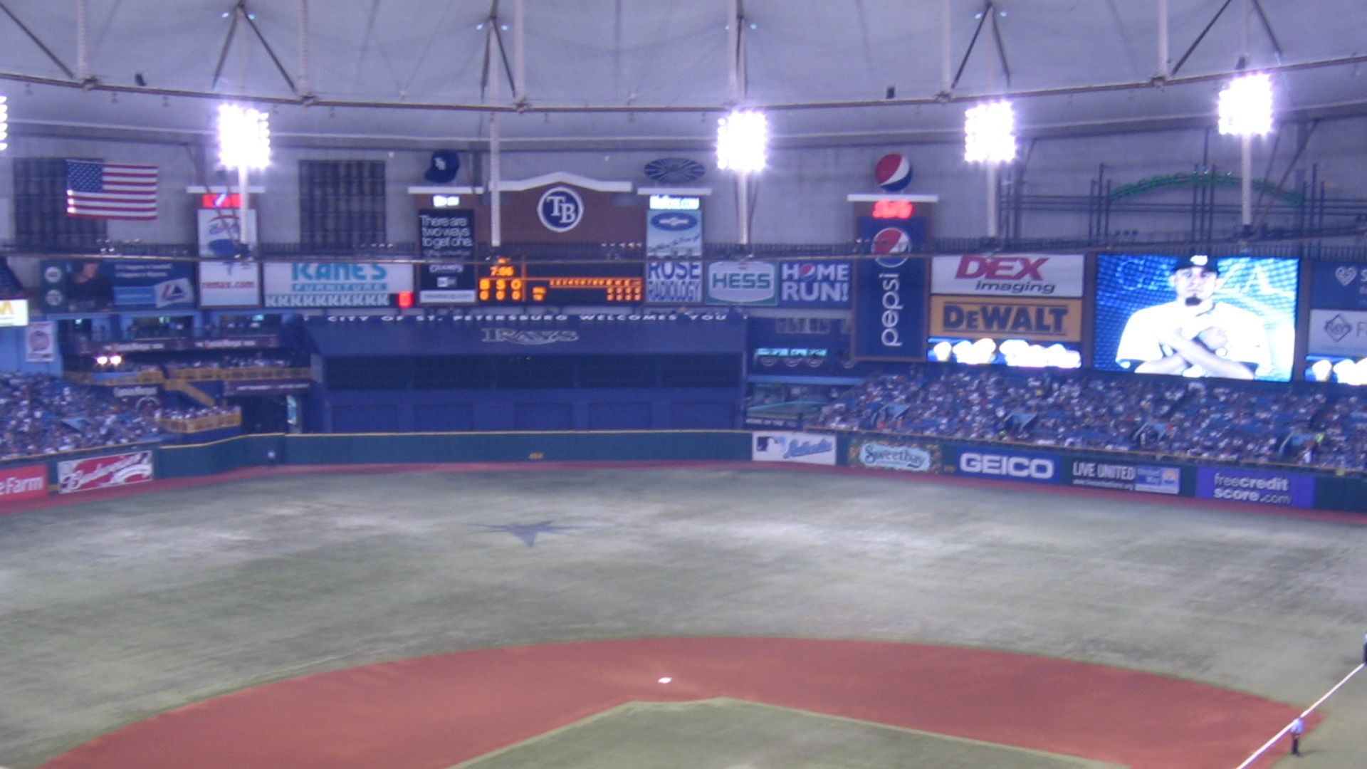 File:Tropicana Field Playing Field Opening Day 2010.JPG