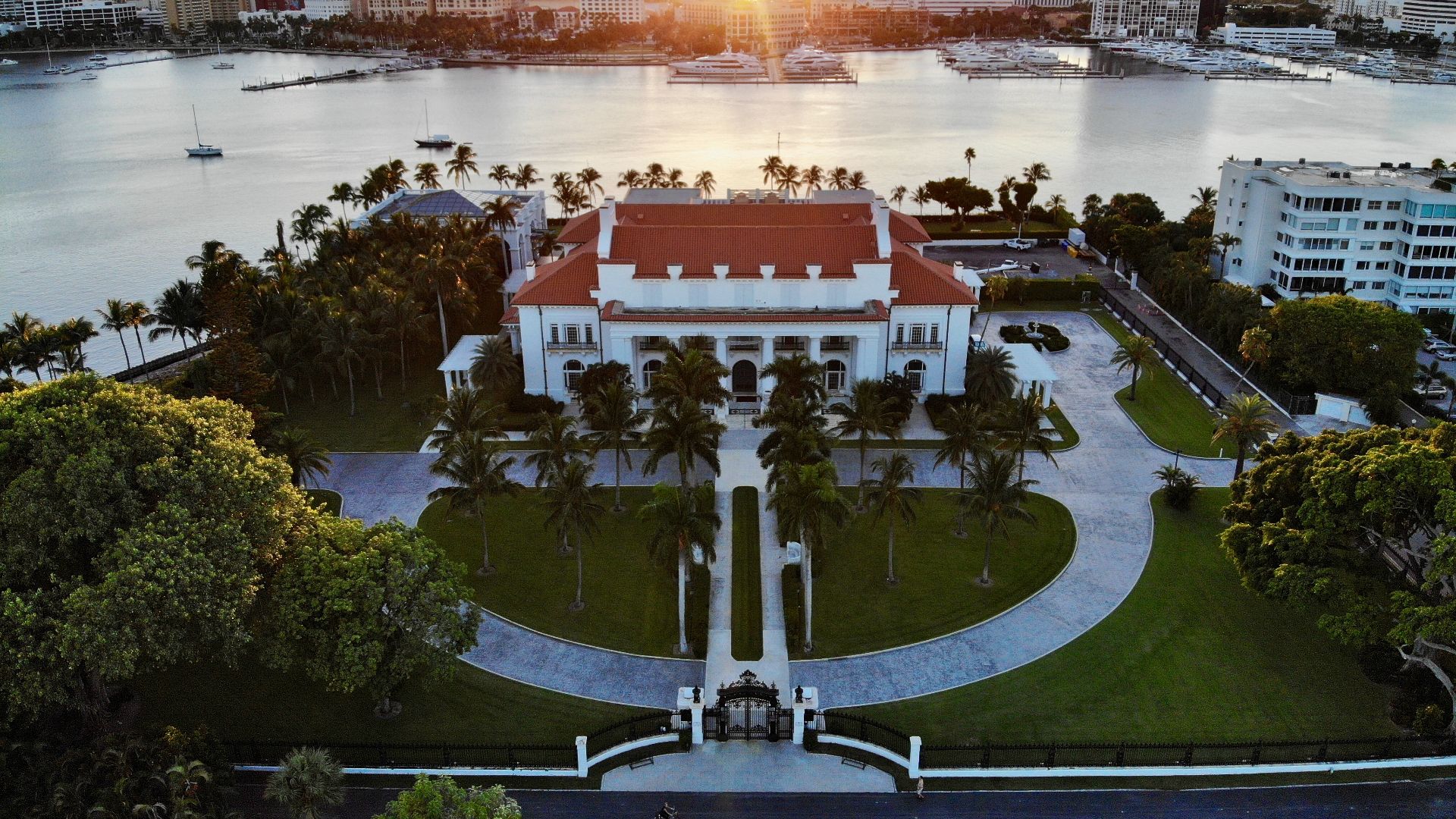 File:Whitehall (Henry M. Flagler House).jpg