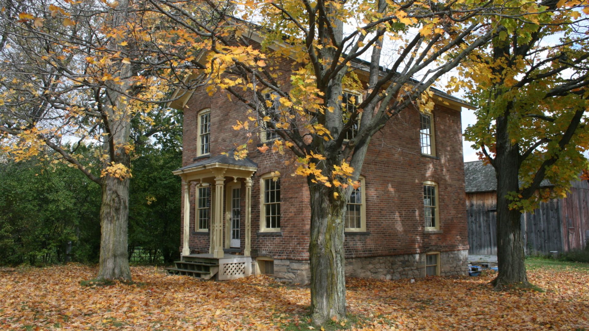 File:Harriet Tubman Front of Home From the Side (a3c354a2-0fc3-4eef-9b59-662d61760a61).JPG